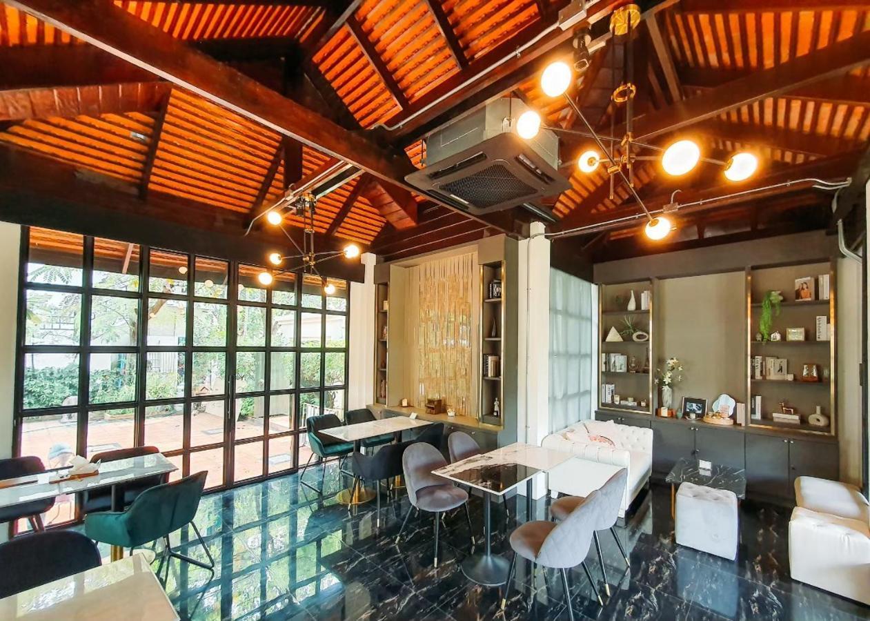 Vijit Nakorn Hotel Sisaket Bagian luar foto