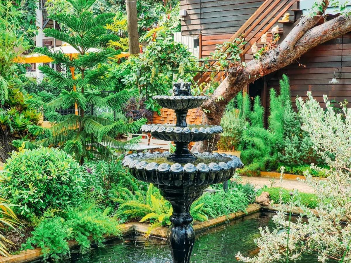 Vijit Nakorn Hotel Sisaket Bagian luar foto